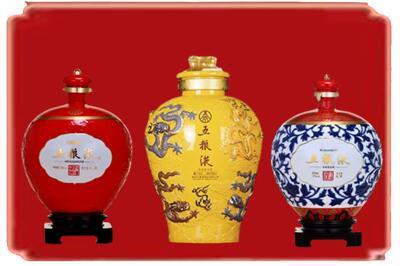江华县烟酒回收五粮液各种摆件.jpg